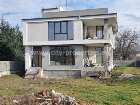 Имот за продан в Благоевград, Грамада