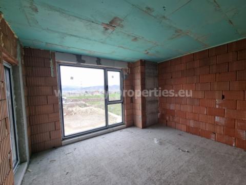 Имот за продан в Благоевград, Грамада